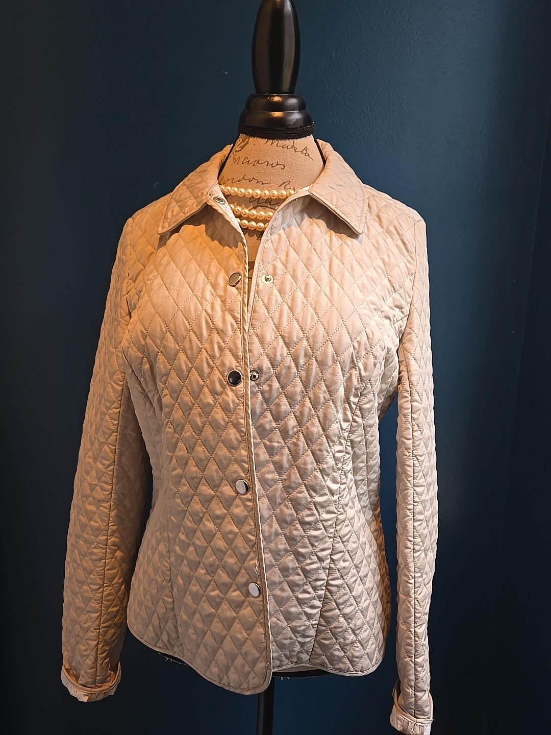 Tara Jones Jacket coat Size 12 Beige Quilted Polka Dots Liner