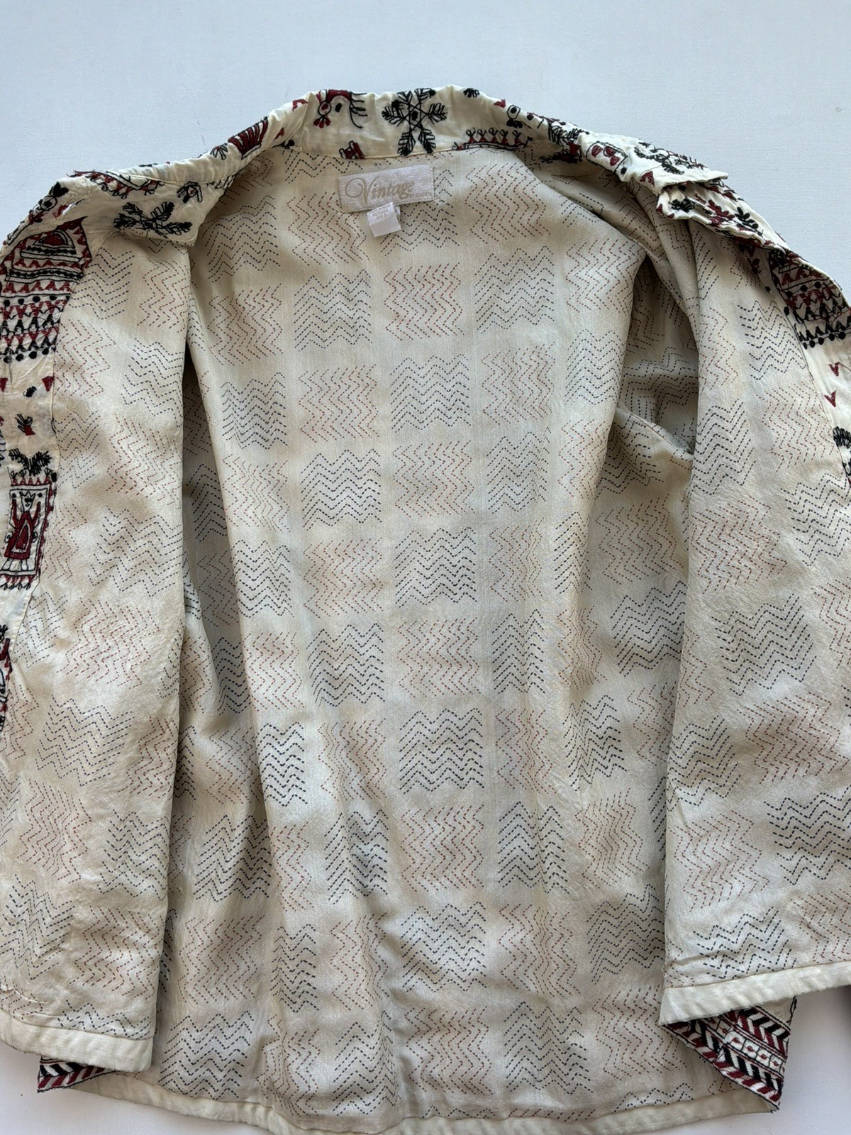 Vintage By Chicos 100% Silk Tribal motif Button Up Jacket Size 2
