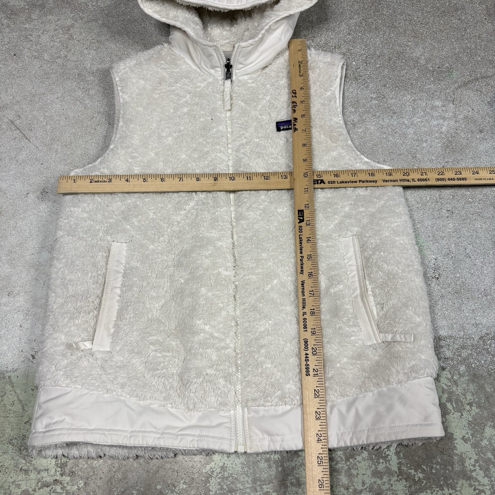 Patagonia Los Gatos Vest Women’s Size M Hooded Full Zip White 25221 Reversible