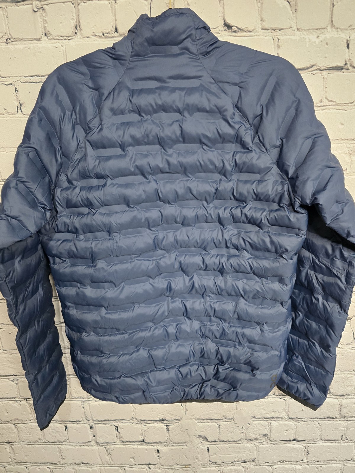 DEFECTIVE On Cloud Running Switch Jacket Womens M Reversible Micro Puffe G3D