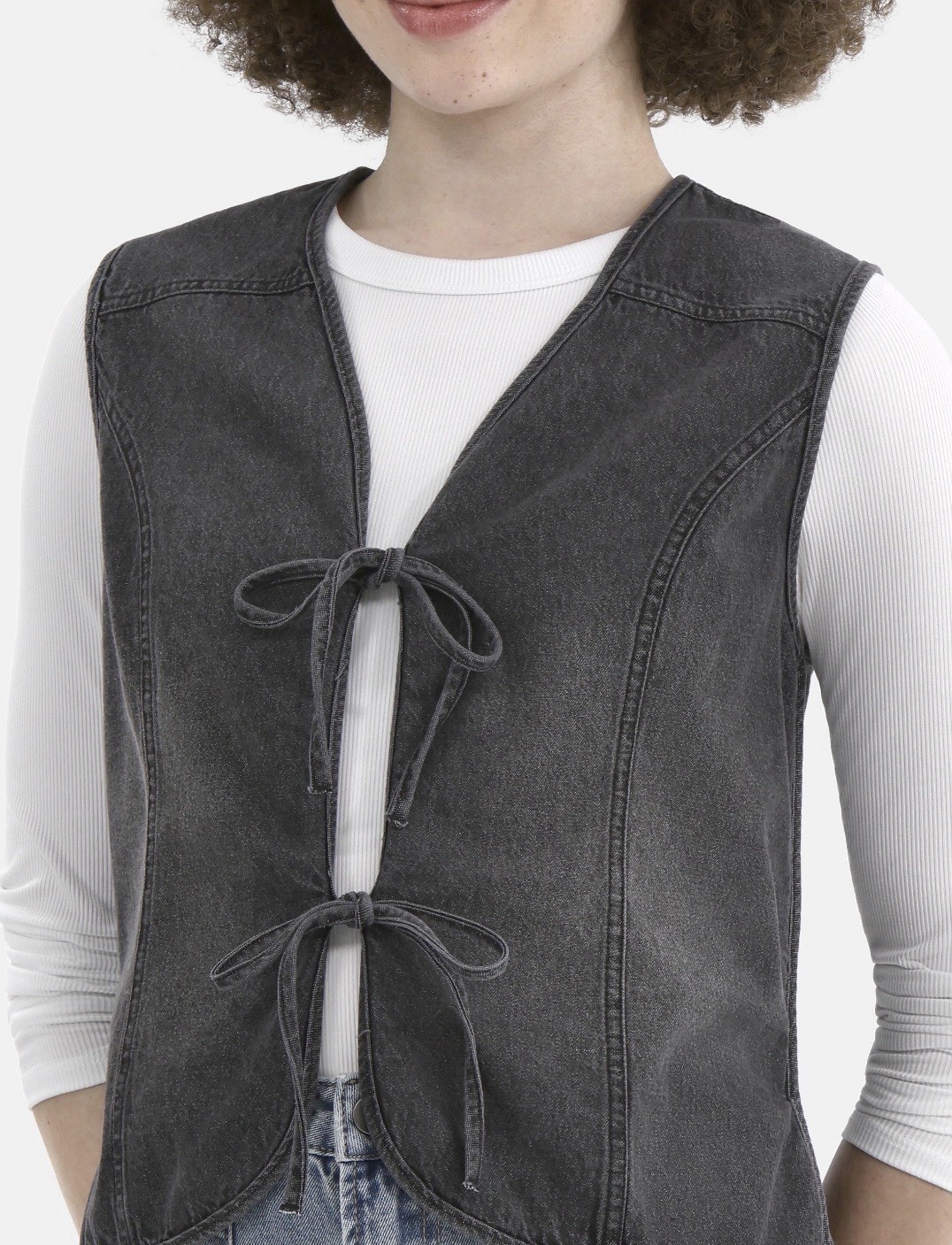 New No Boundaries Women’s Denim Vest, SIZE (L-XL, XXL-XXXL) COLORS (Black, Blue)