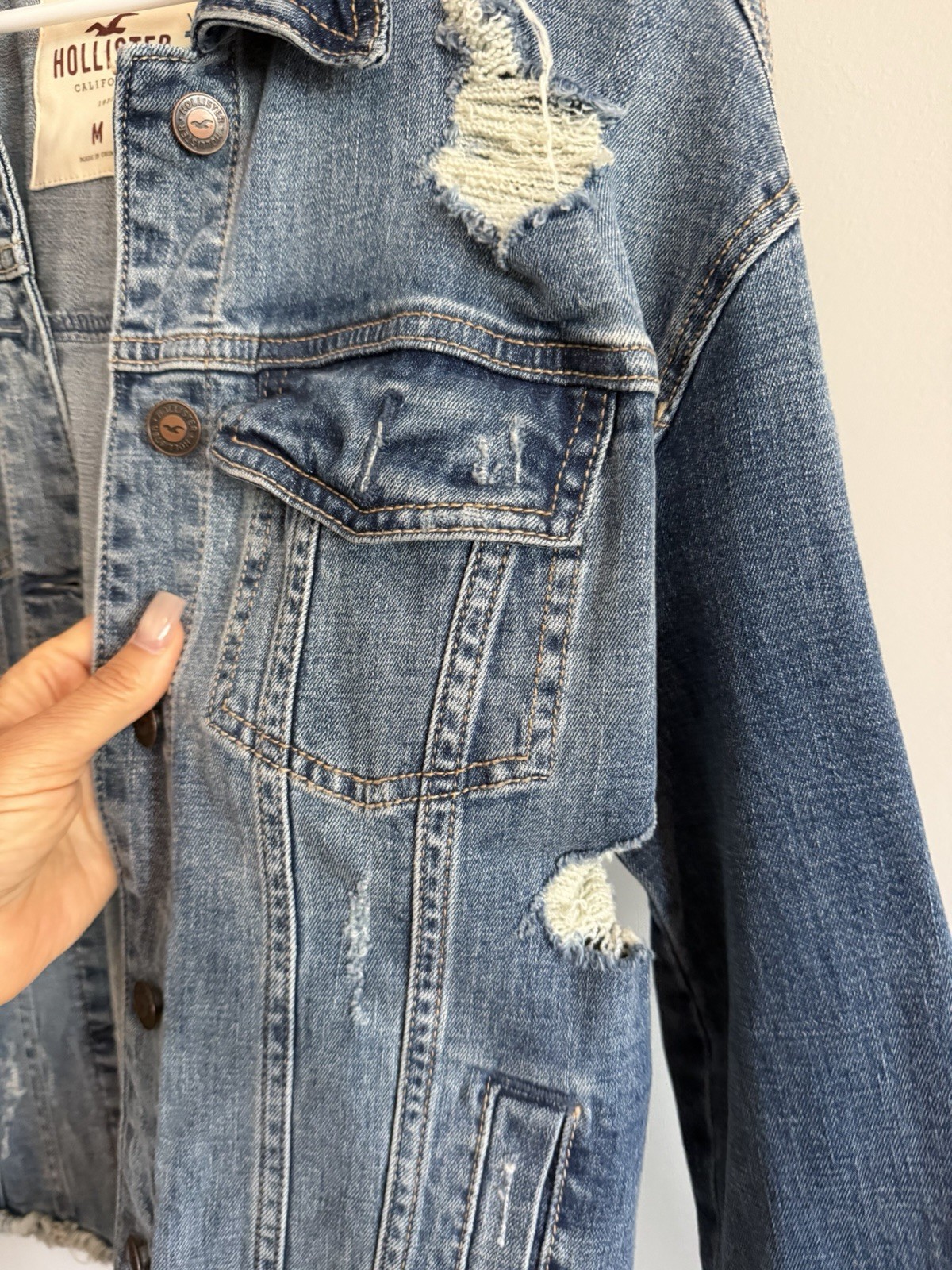 Hollister Women’s Blue Distressed Button Front Denim Jacket Collared Pockets M