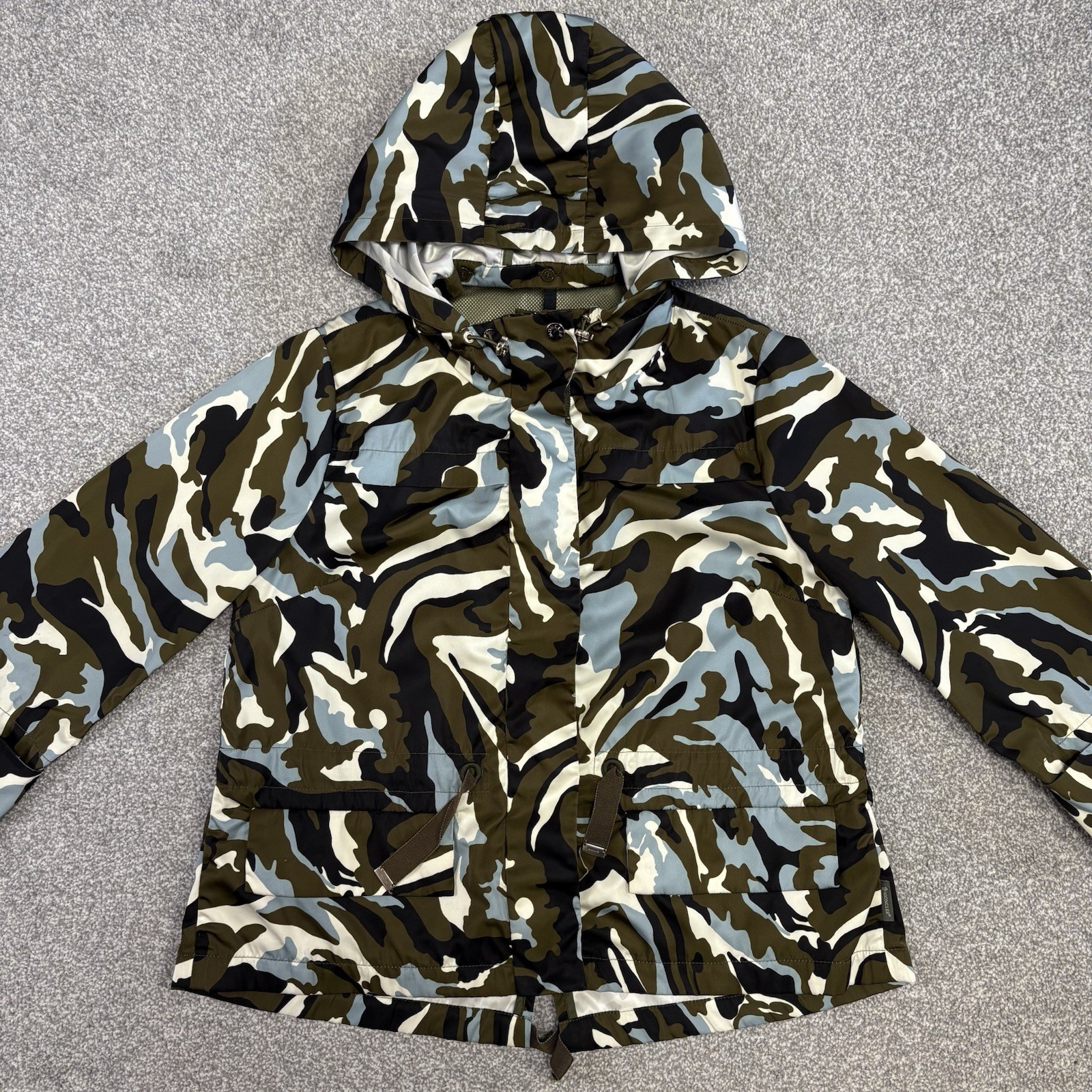 Women’s Moncler Corail Camo Windbreaker Size 1 UK8/10 100% Authentic