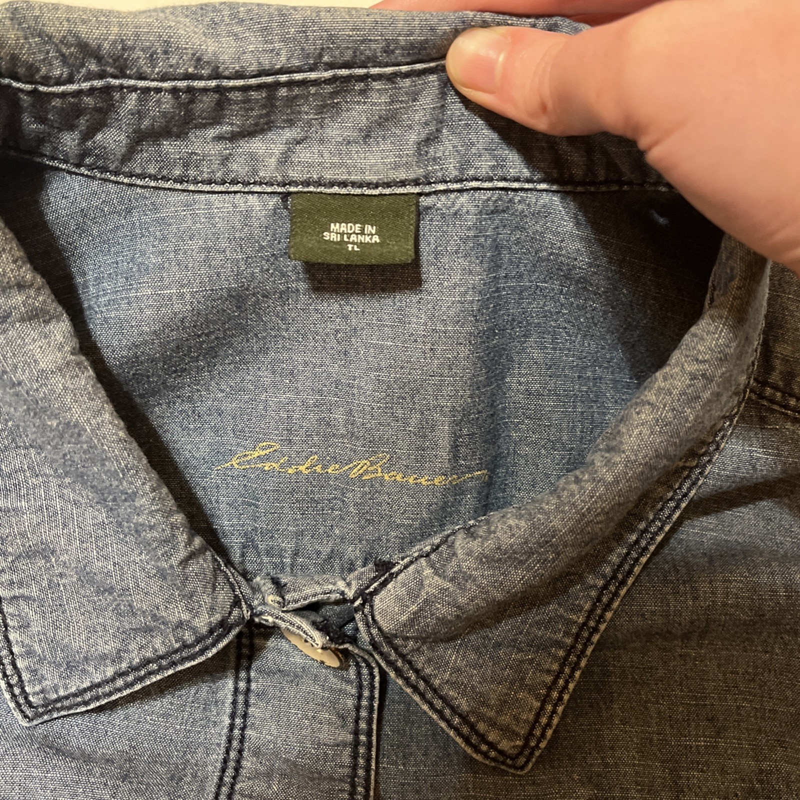 Eddie Bauer Women’s L Blue Denim Utility Jacket Drawstring
