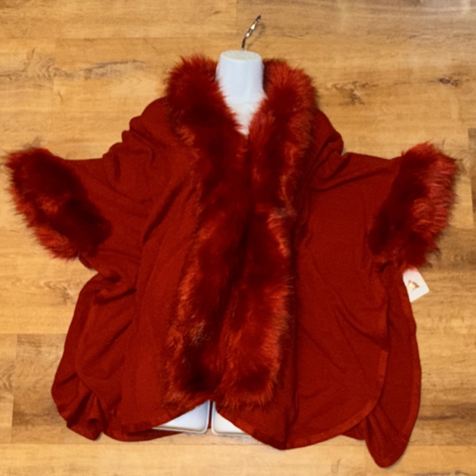 Women’s Red Cape Mid-Length Faux Fur Trim Collared Lined L/XL
