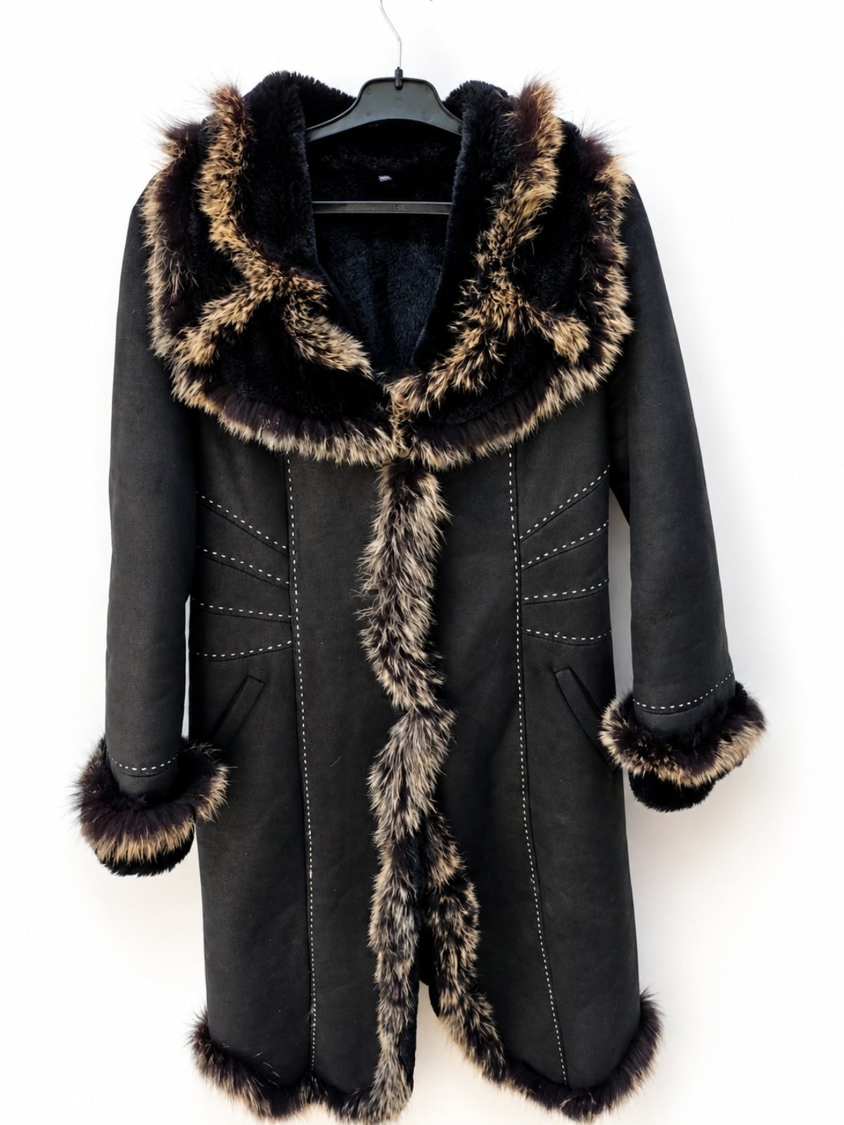 Vintage Women’s Sheepskin Shearling Coat Black Fur Trim Long Winter Jacket M