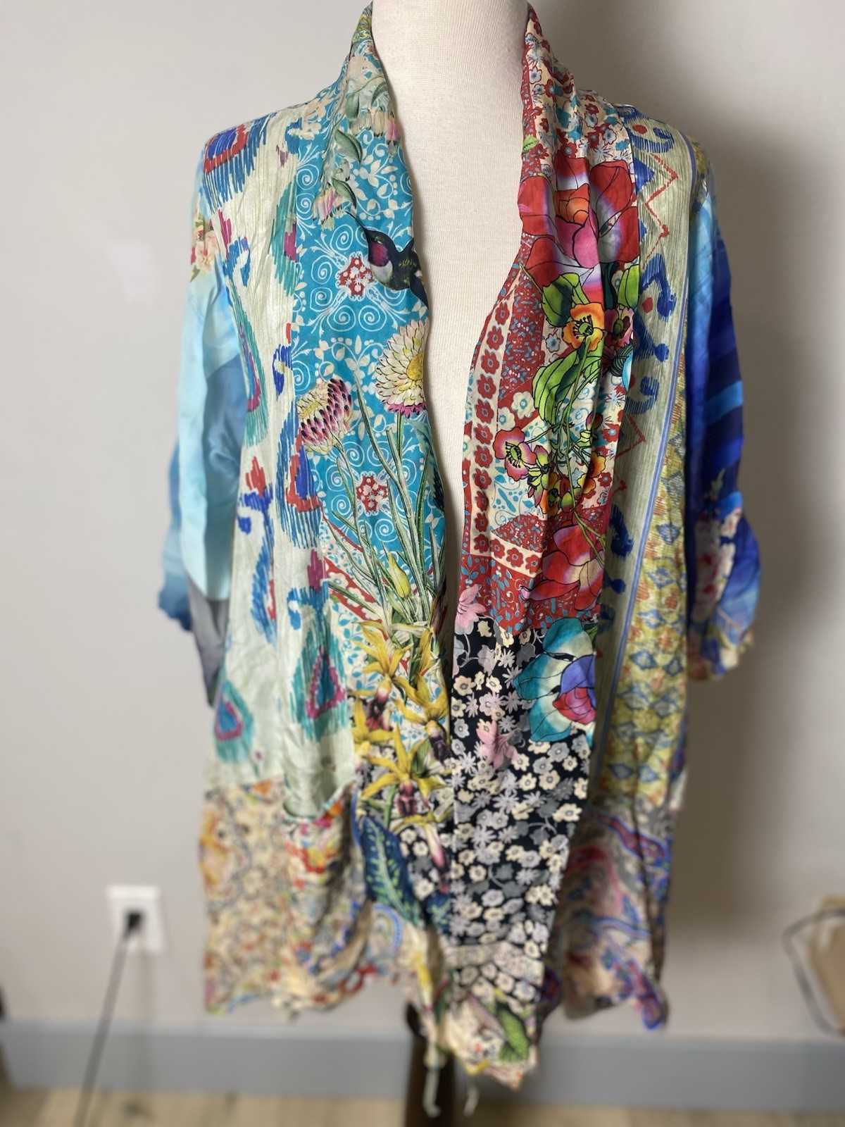 Johnny Was 100% Silk Robe Floral Flowy Long Overpiece Kimono Designer Boho Med