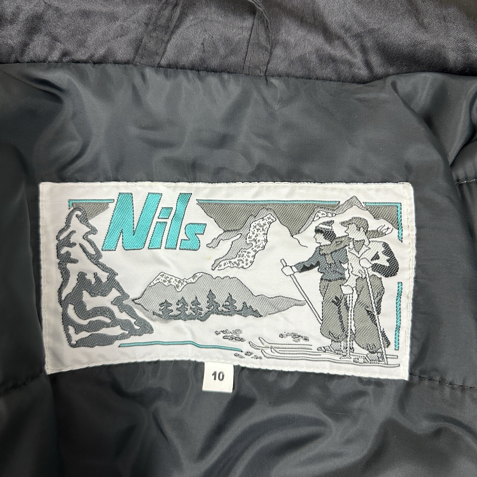Vintage 1980’s NILS Women’s Batwing Ski Jacket Size 10 Black Nylon Made In USA