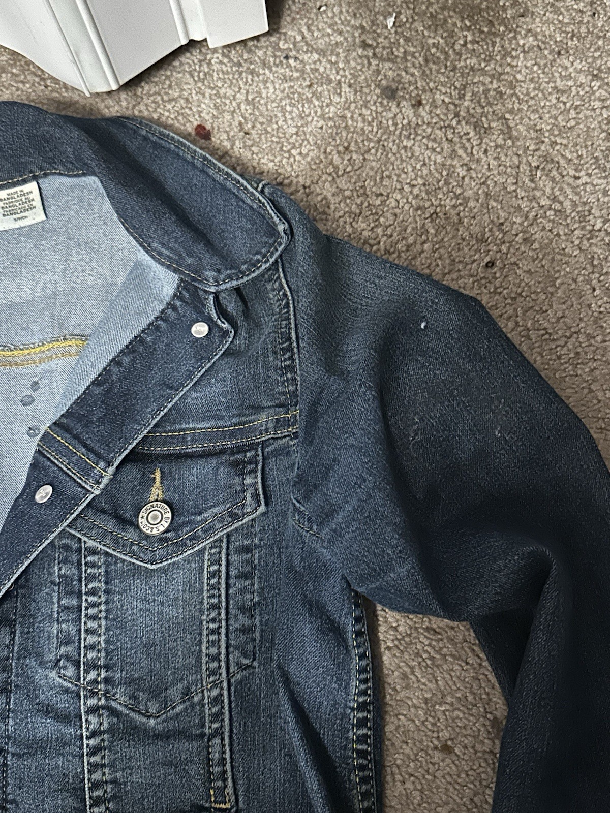 Women’s Signature Levi Stratus Gold Denim Jacket Size S Used Made In Bangladesh