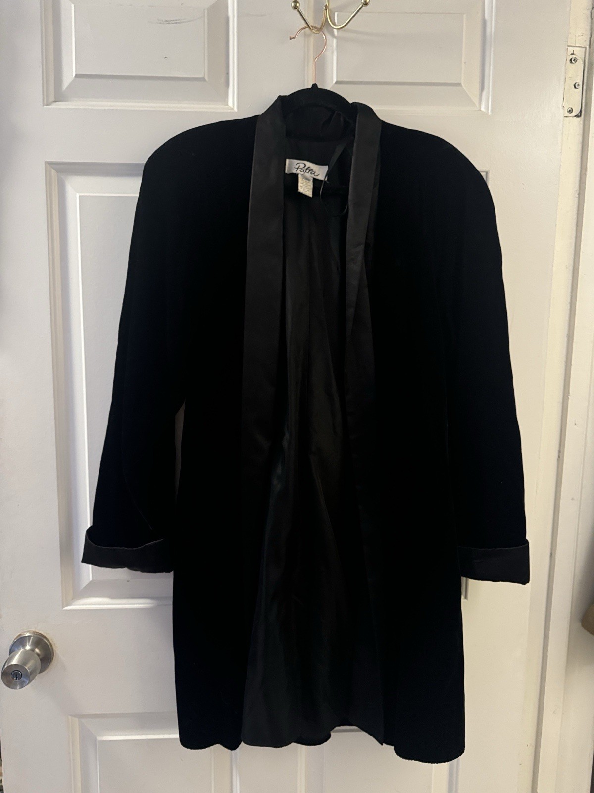 Patra Women’s Vintage Black Velvet Opera Coat Size Large