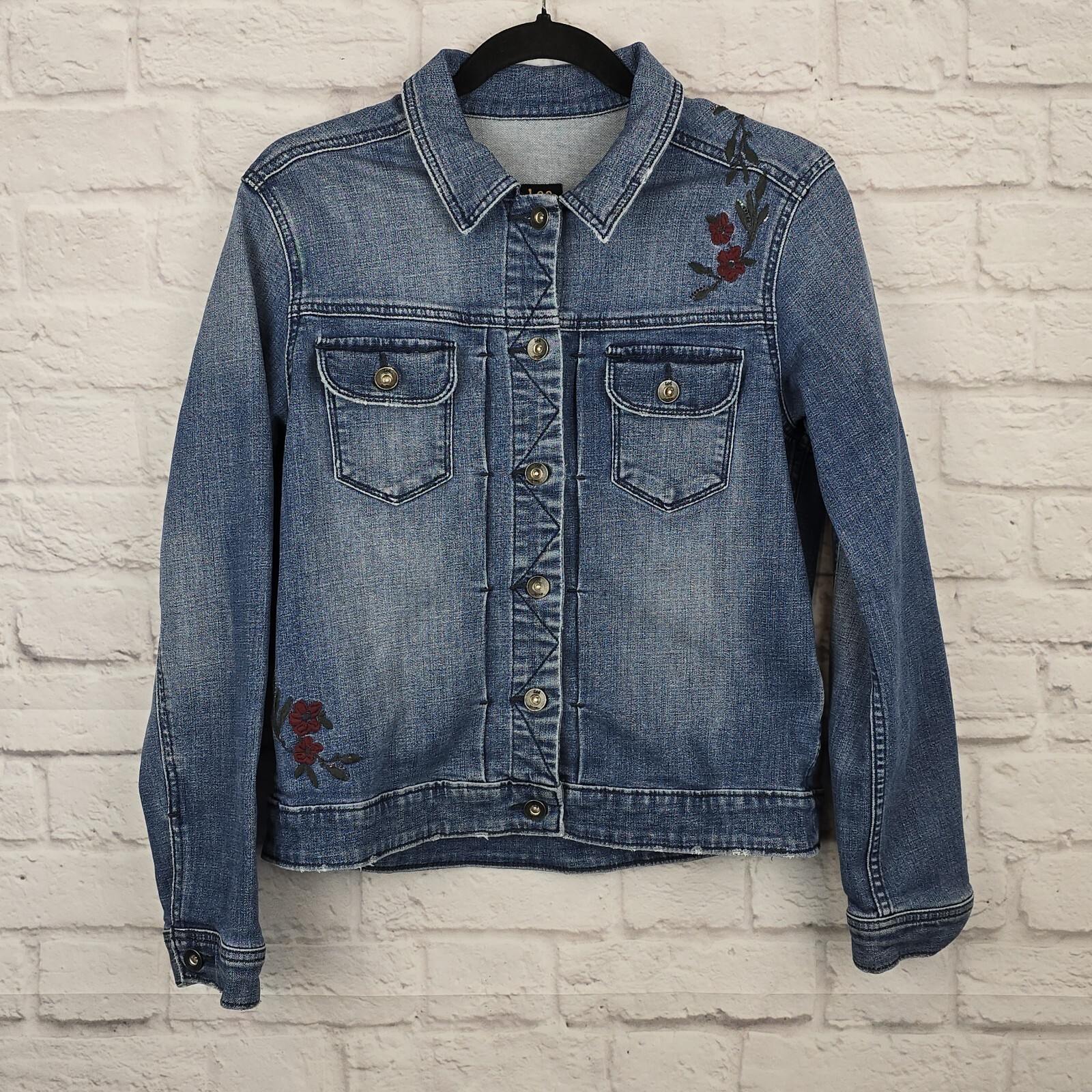 Lee Denim Jacket Floral Embroidered Women’s Medium Made in Bangladesh