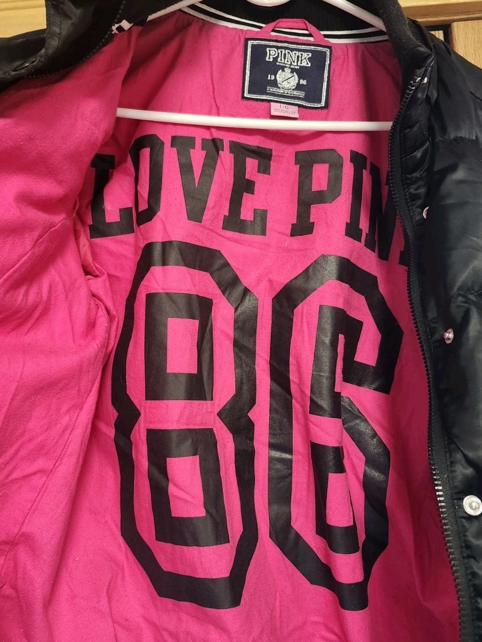 2007 Victoria’s Secret PINK Black Satin Down Puffer Jacket Women’s (L) Full Zip