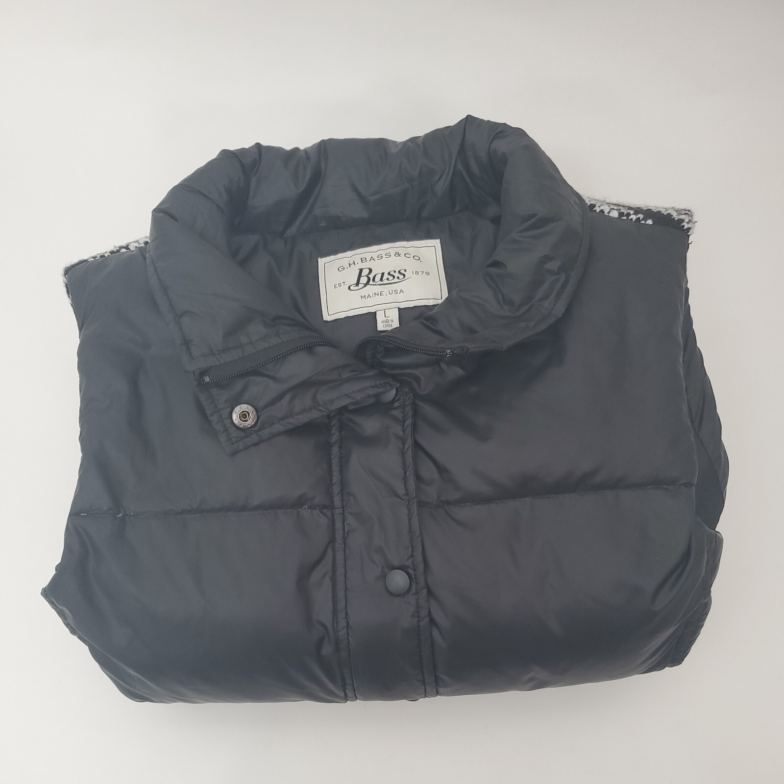 GH Bass CO Womens Black Full Zip Snap Puffer Vest Down Feather Knit Back SZ L