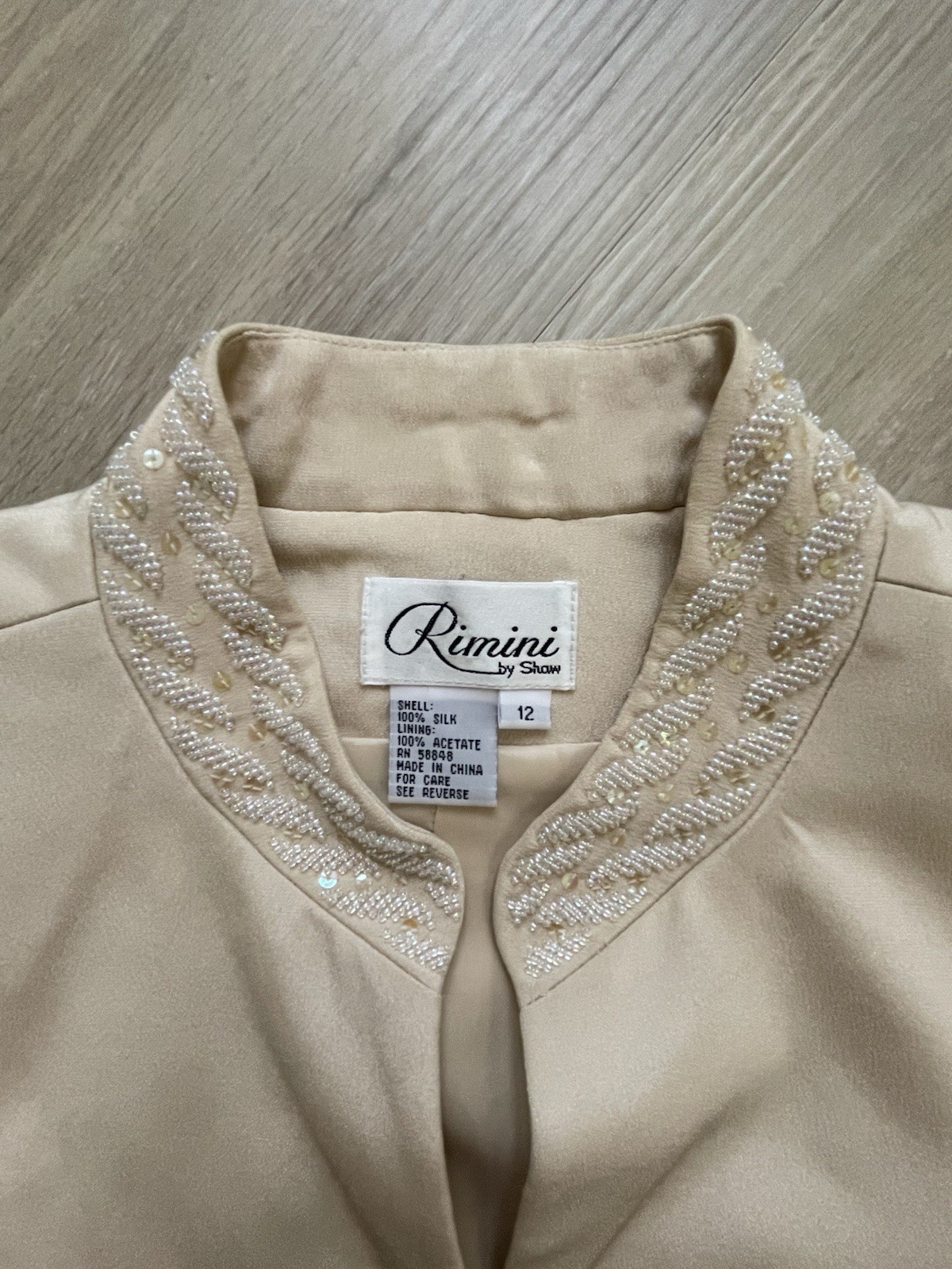 Rimini by Shaw Beige 100% Silk Button Blazer Beaded Sequin Embroidered Collar 12