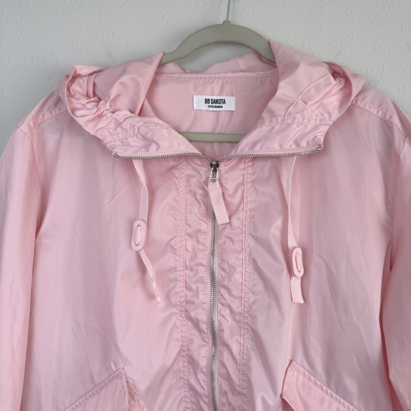 BB Dakota Steve Madden Pink Hooded Windbreaker rain Jacket Ruched Sleeve L