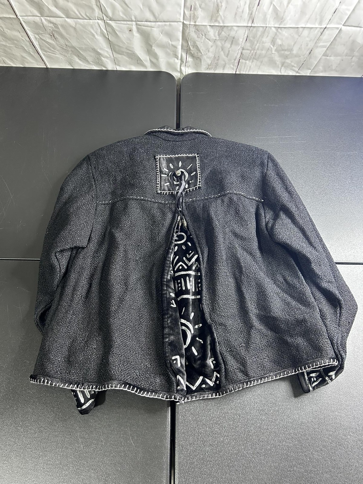 Compliments Jacket Womens Small Boho Embroidered Velvet Collar Lined Tribal
