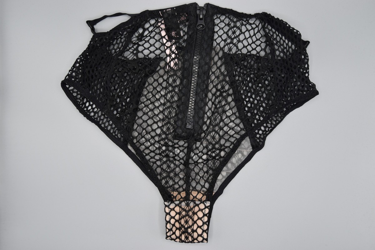 Victoria’s Secret Very Sexy High Waist Cheeky Panty Black S NWT