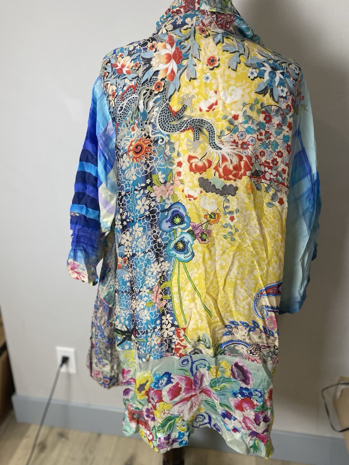 Johnny Was 100% Silk Robe Floral Flowy Long Overpiece Kimono Designer Boho Med