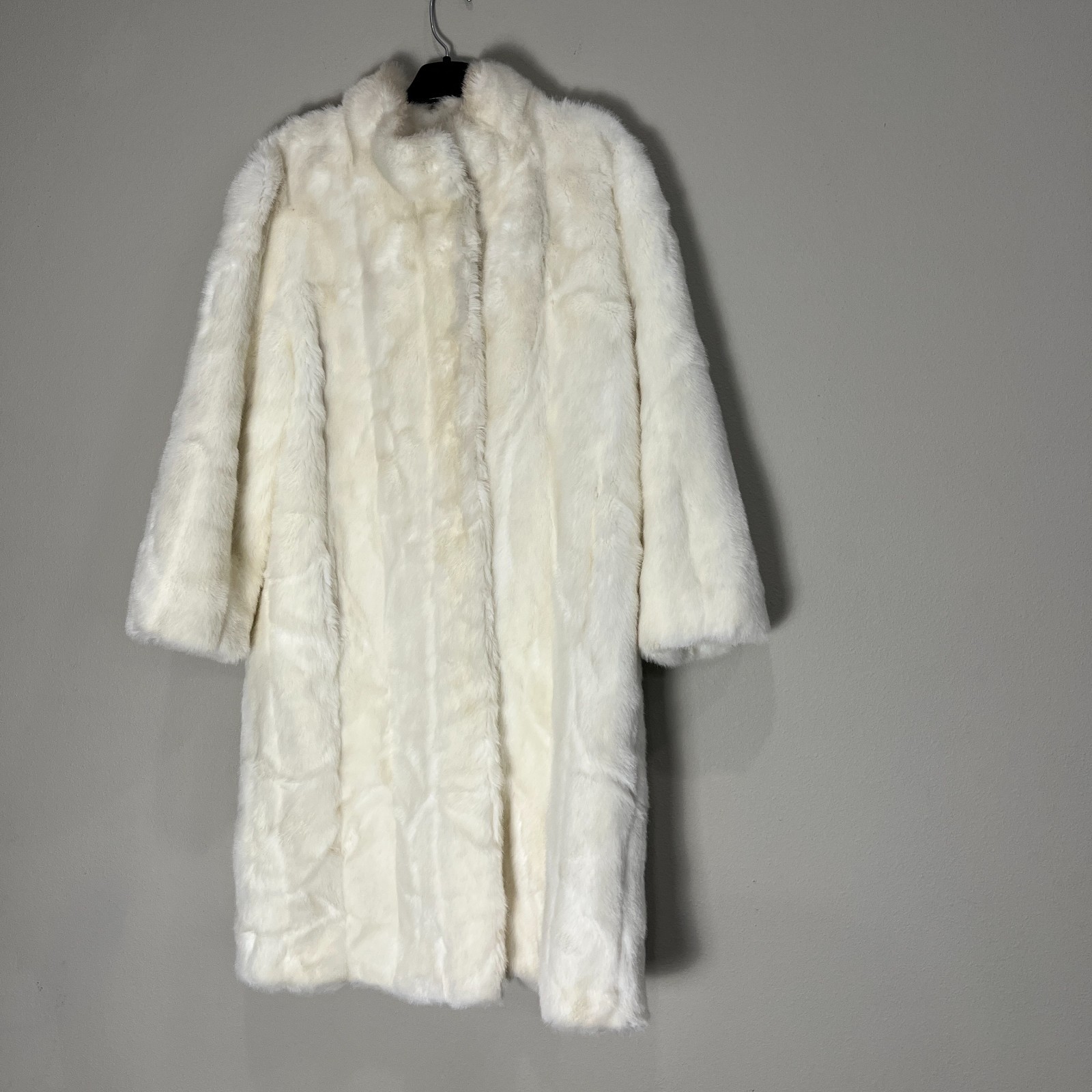 St. John White Faux Fur Long Coat Marie Gray coat Collection Sz M VTG Old money