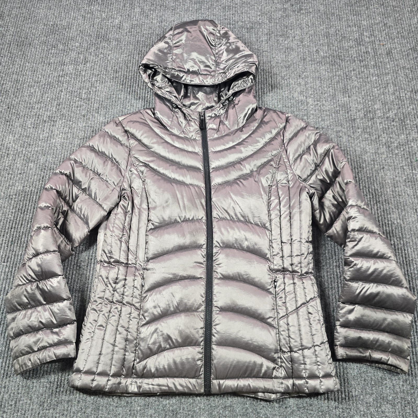 Andrew Marc Jacket Womens Large Silver Packable Down Puffer Hooded Lightweight