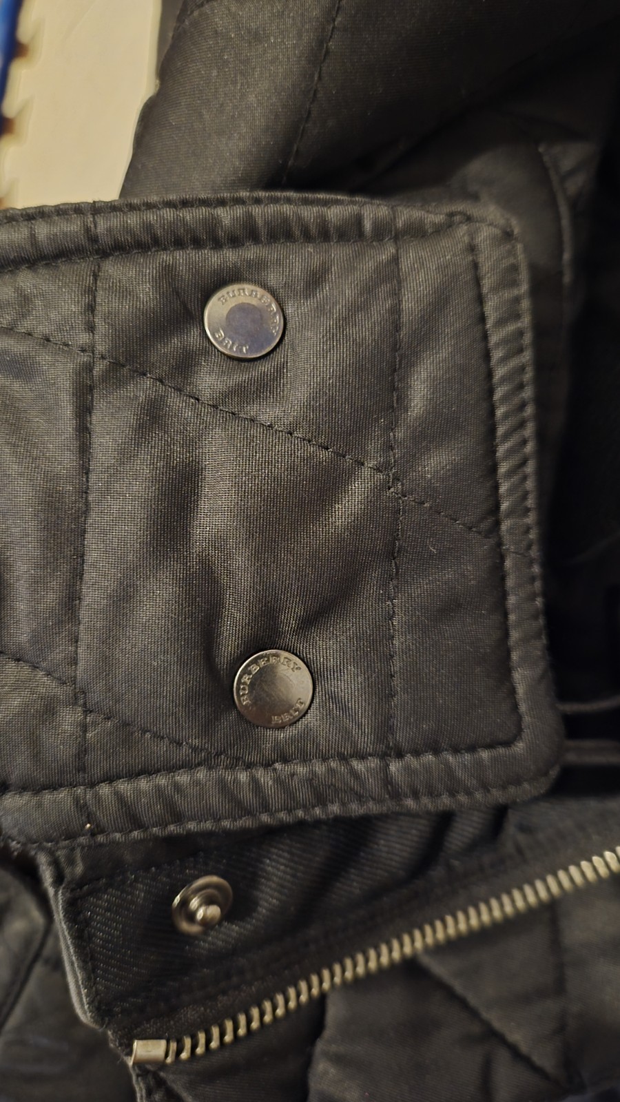 Burberry Brit Women’s Black Hooded Quilted Jacket, Check Lined, XS