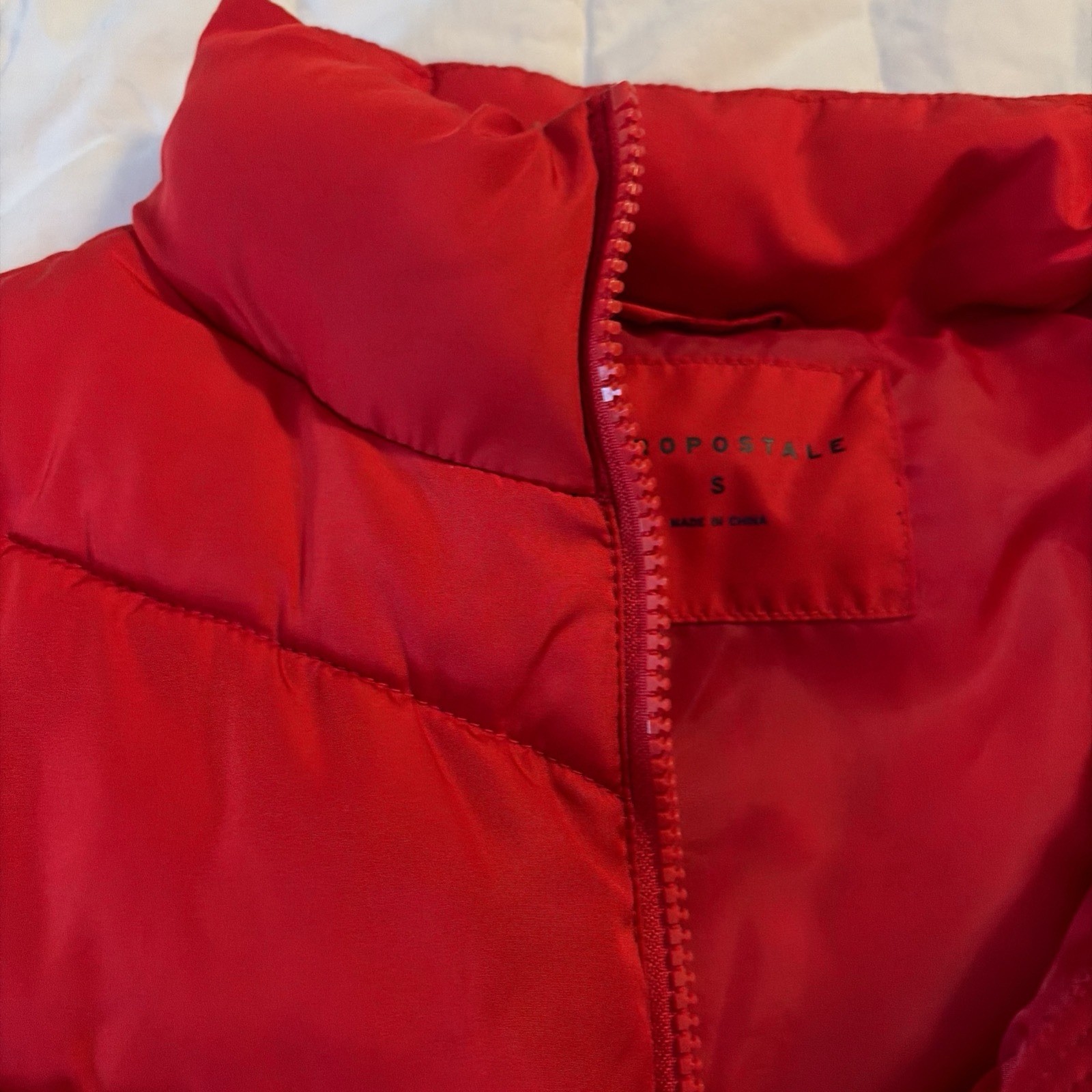 Aeropostale Womens Quilted Puffer Vest Red Zipper Front Pockets Size Small