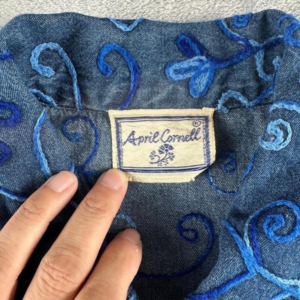 April Cornell Denim Jacket Women L Blue Embroidered Cotton Boho Cottagecore Art