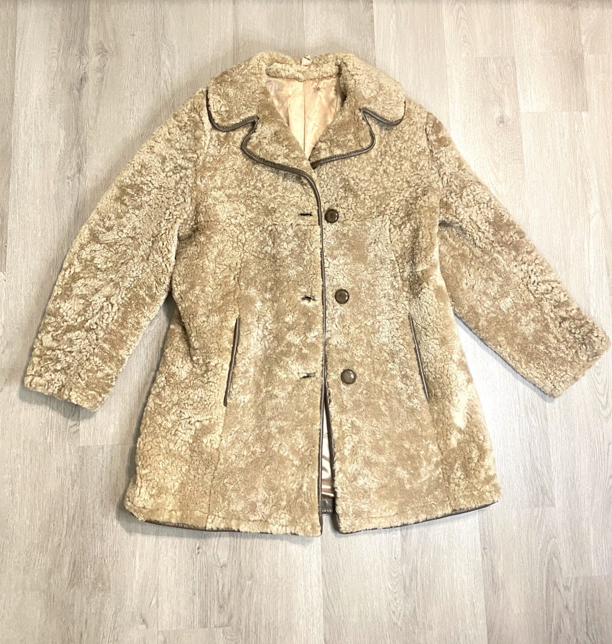Women’s Coat Vintage British Isles Collection Made In United Kingdom, Sheepskin