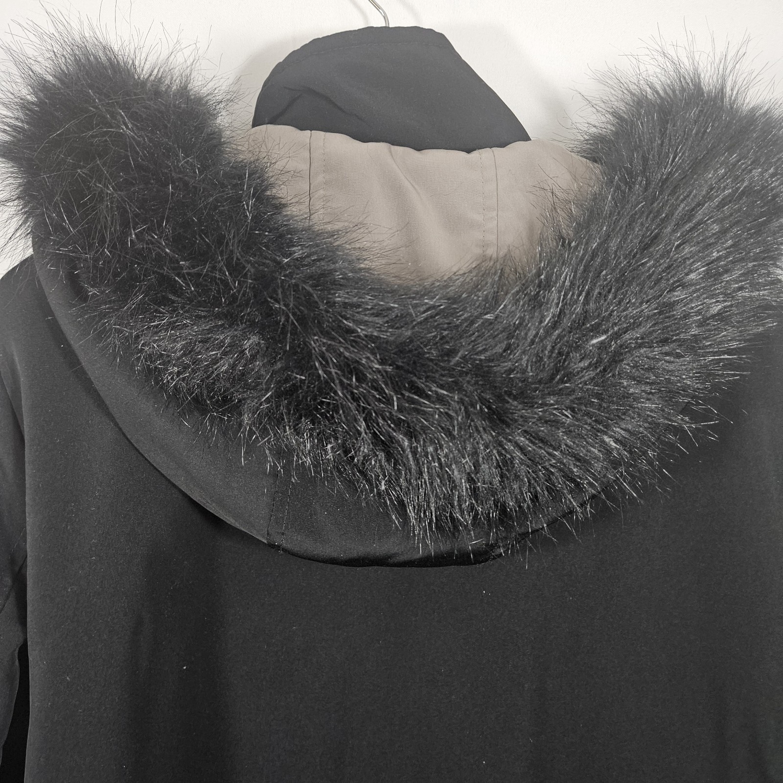 Fleet Street Faux Fur Hooded Coat Size M Black Removable Hood Machine Wash Flaw