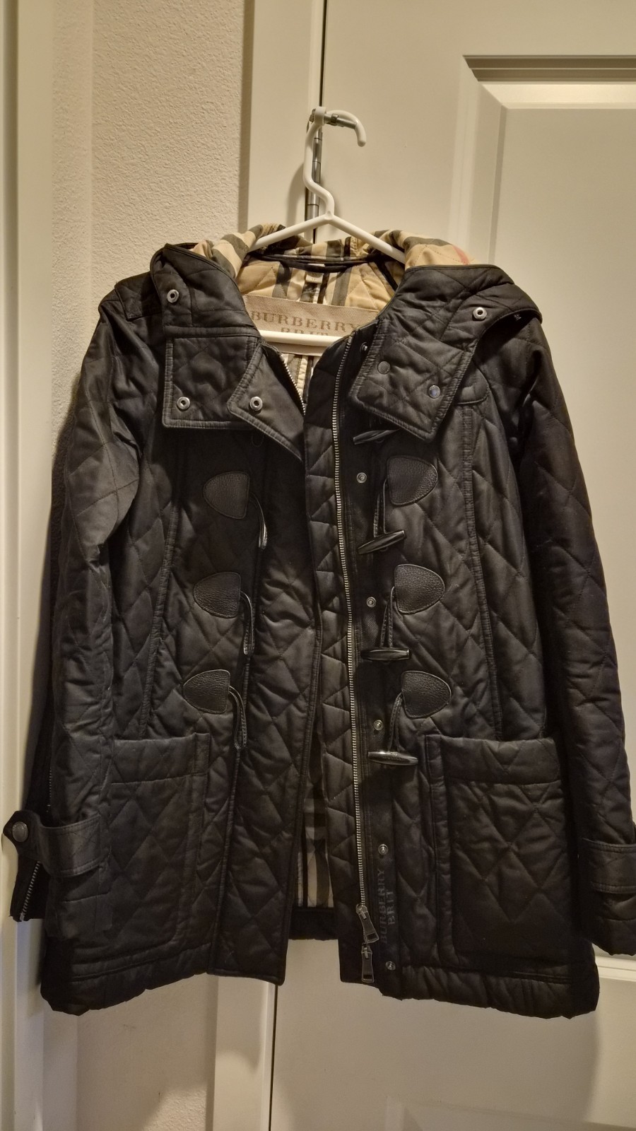 Burberry Brit Women’s Black Hooded Quilted Jacket, Check Lined, XS
