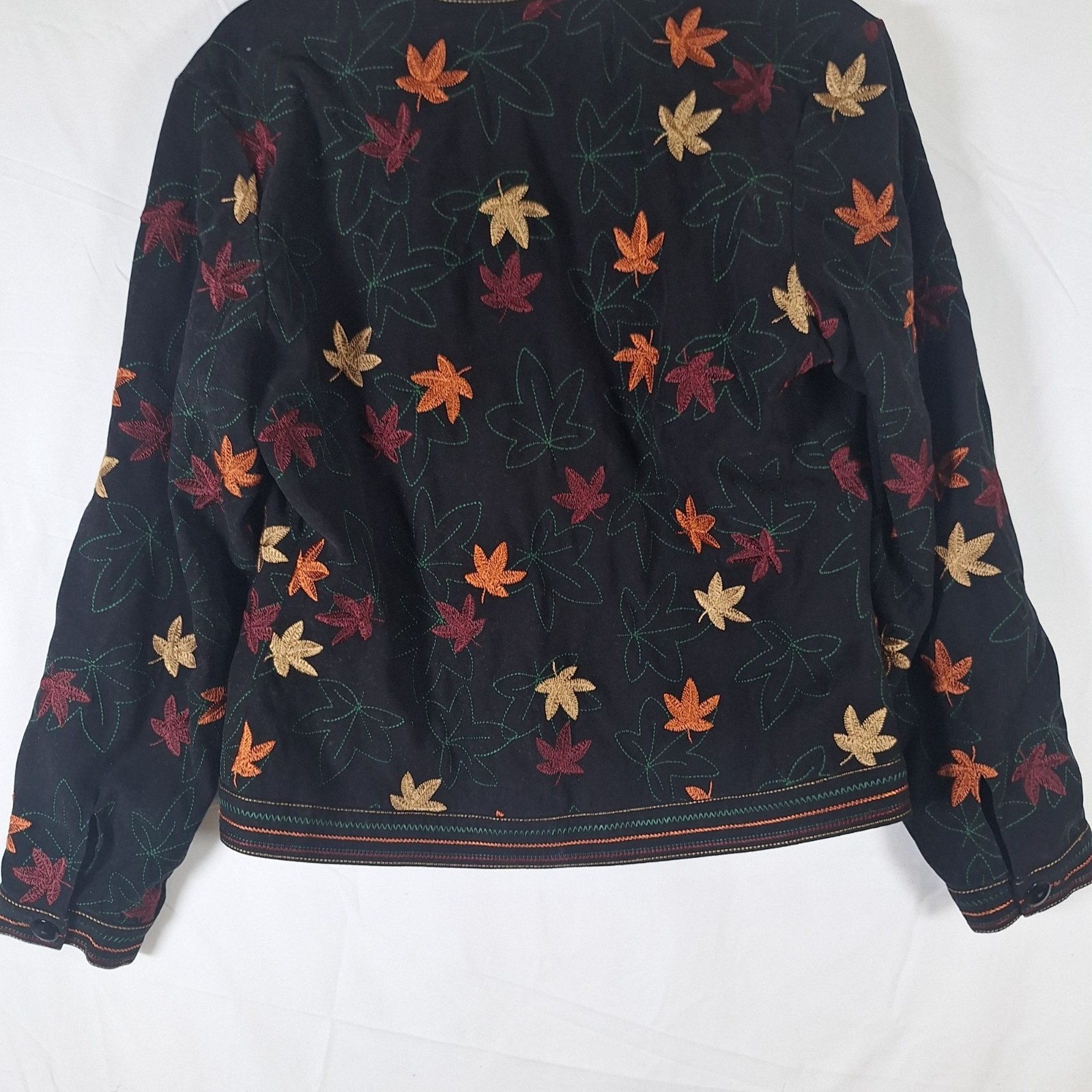 Ann Trinity Fall Leaf Embroidered button Down Jacket size Medium