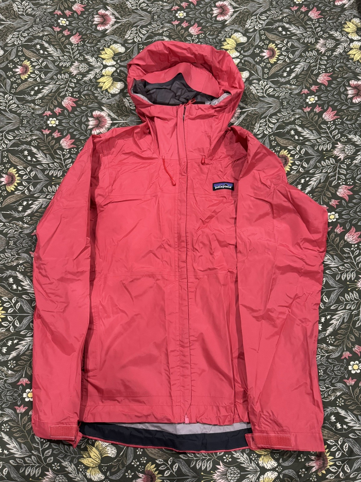 Patagonia Rain Jacket Womens Small Hot Pink H2No Torrentshell 3L Hooded