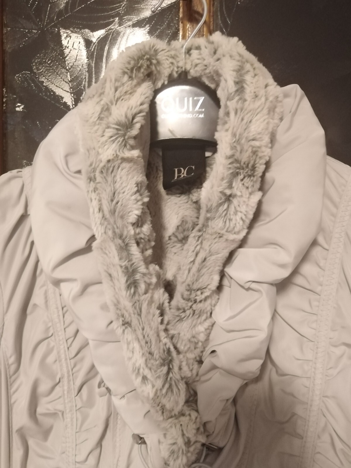 Women’s Quilted Long Coat Overcoat Uk 8 Detachable Faux Fur Collar Light Grey