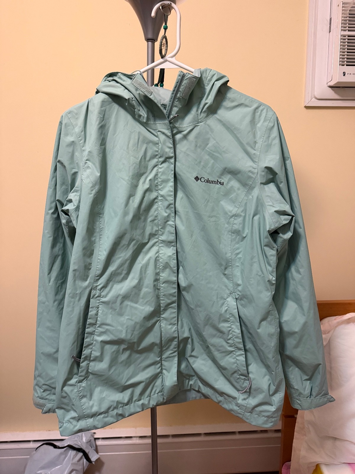 Columbia Arcadia II Rain Jacket in Green Aqua Haze Medium Women Raincoat