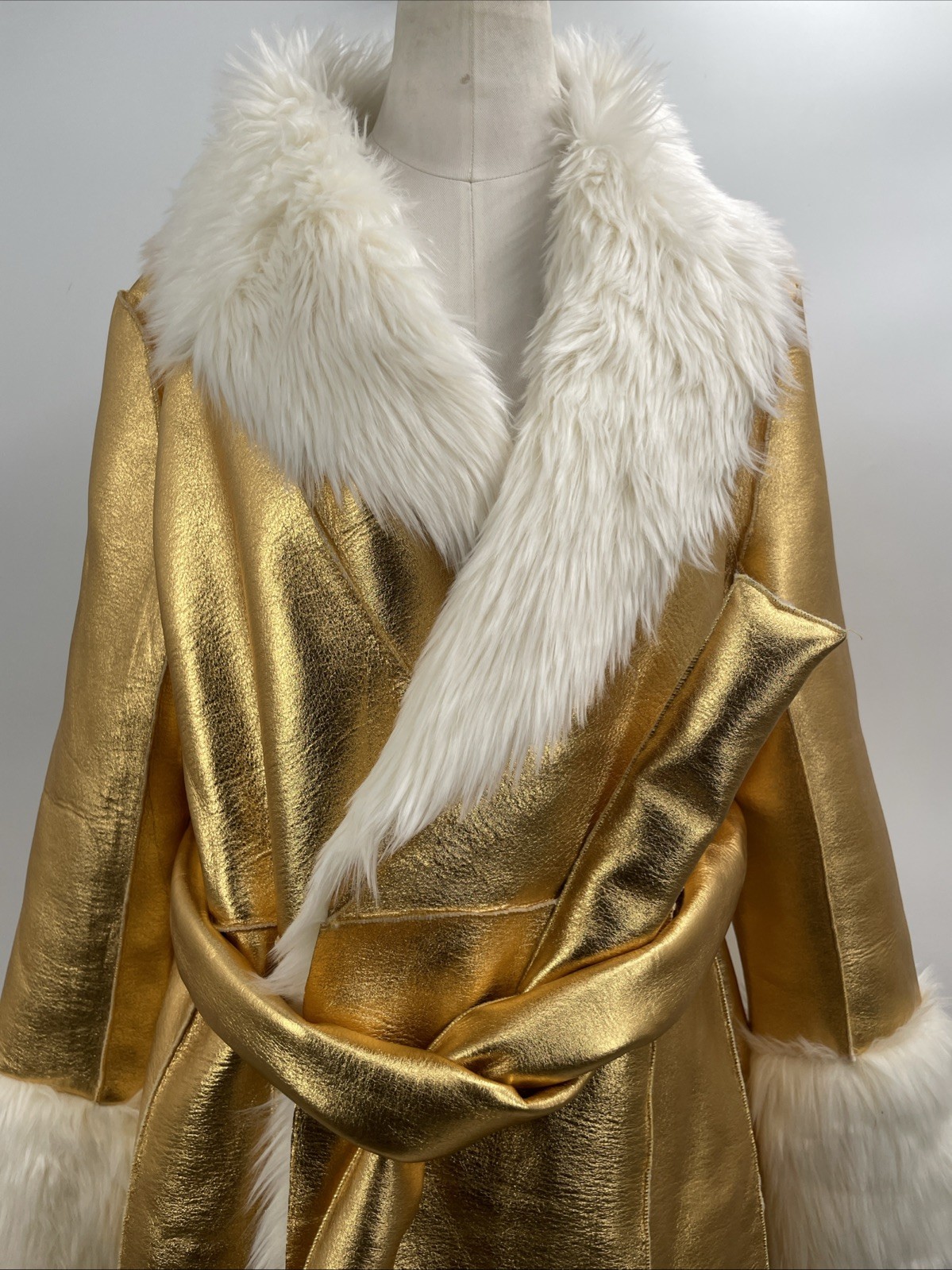 AKIRA Women’s IYKYK Faux Fur Trim Belted Trench Coat Metallic Golden Year Size S