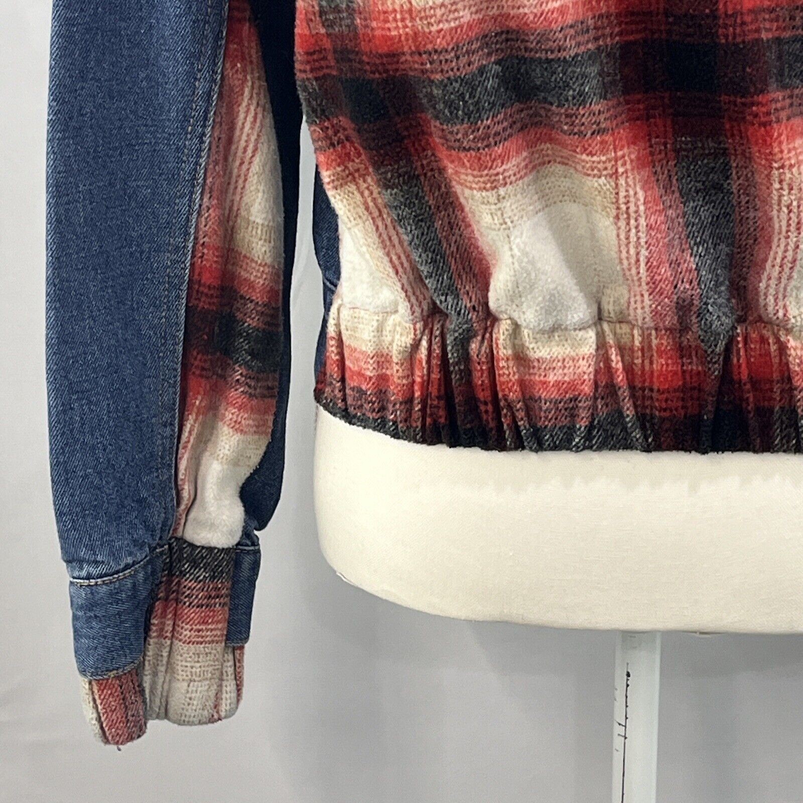 Womens BKE Buckle Plaid Denim Jean Jacket Size Small Button Up