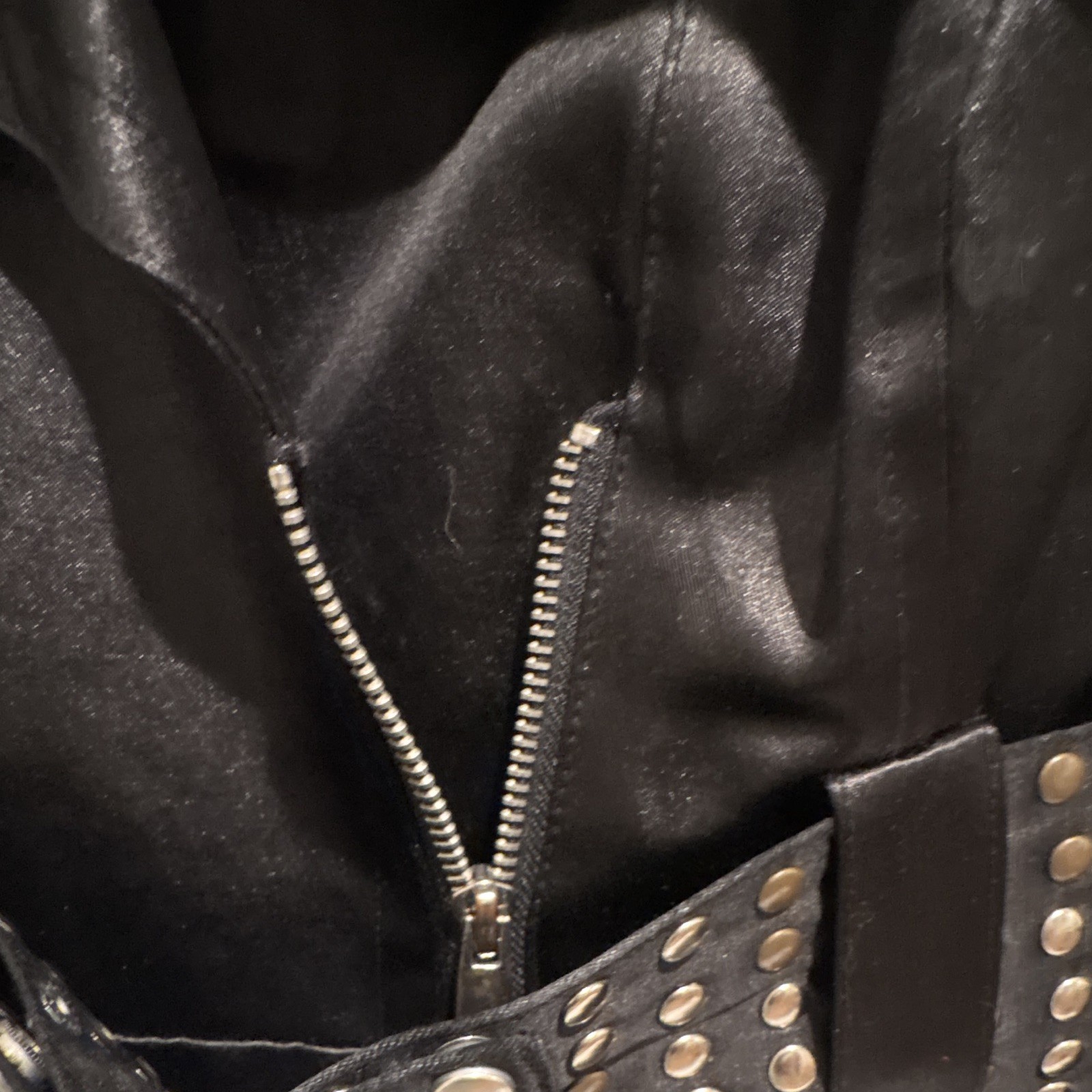 bebe Women’s L Black Soft Zip Studded Belted Collared Mid Trench Coat Studded