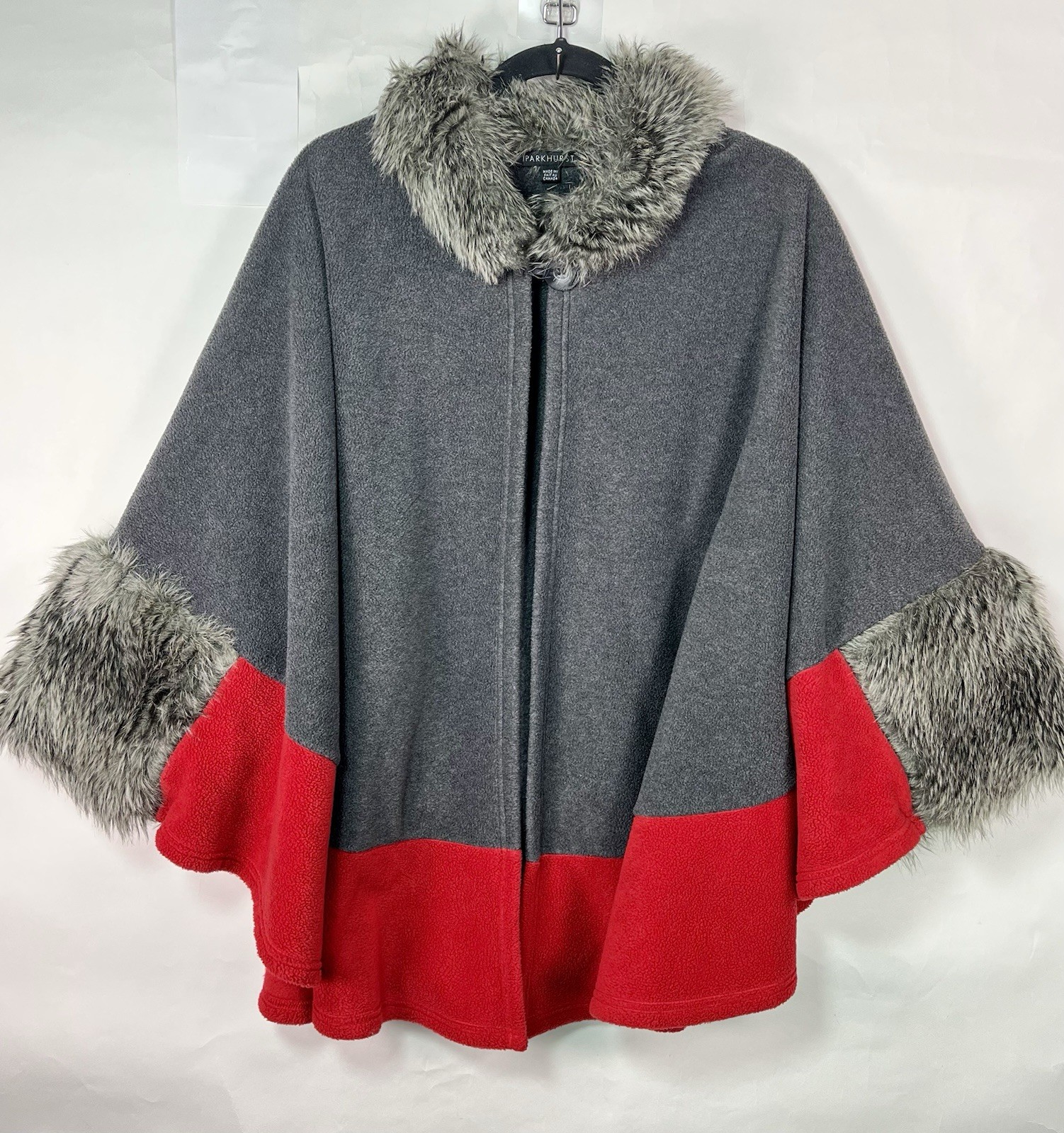 Parkhurst Desmona Cape Faux Fur Trim Gray Red Fleece Button Closure One Size