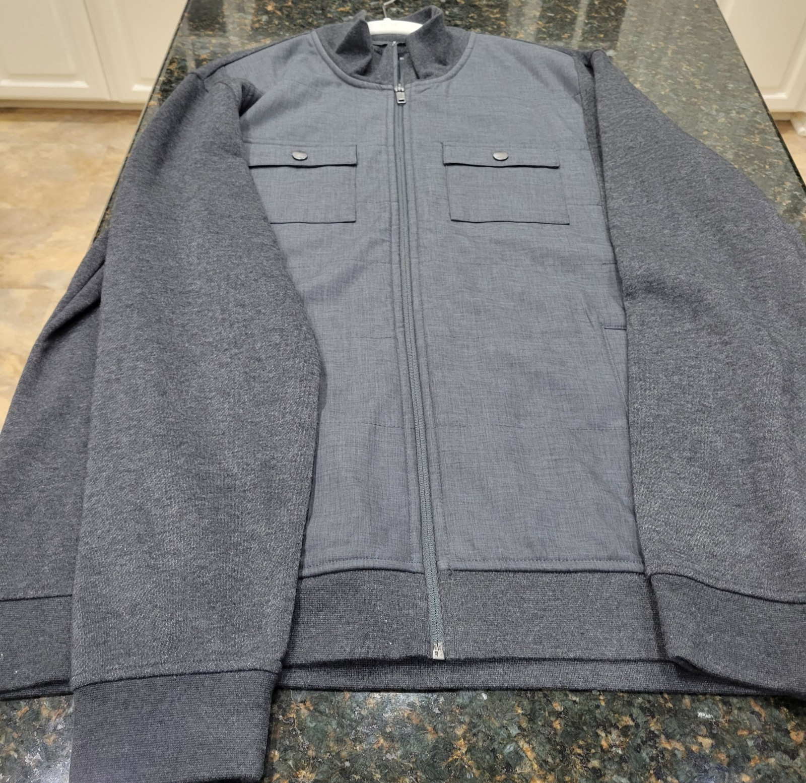 Light Weight Gray Jacket Poly/Cotton XL NEW, 2 outside breast pockets. Full zip