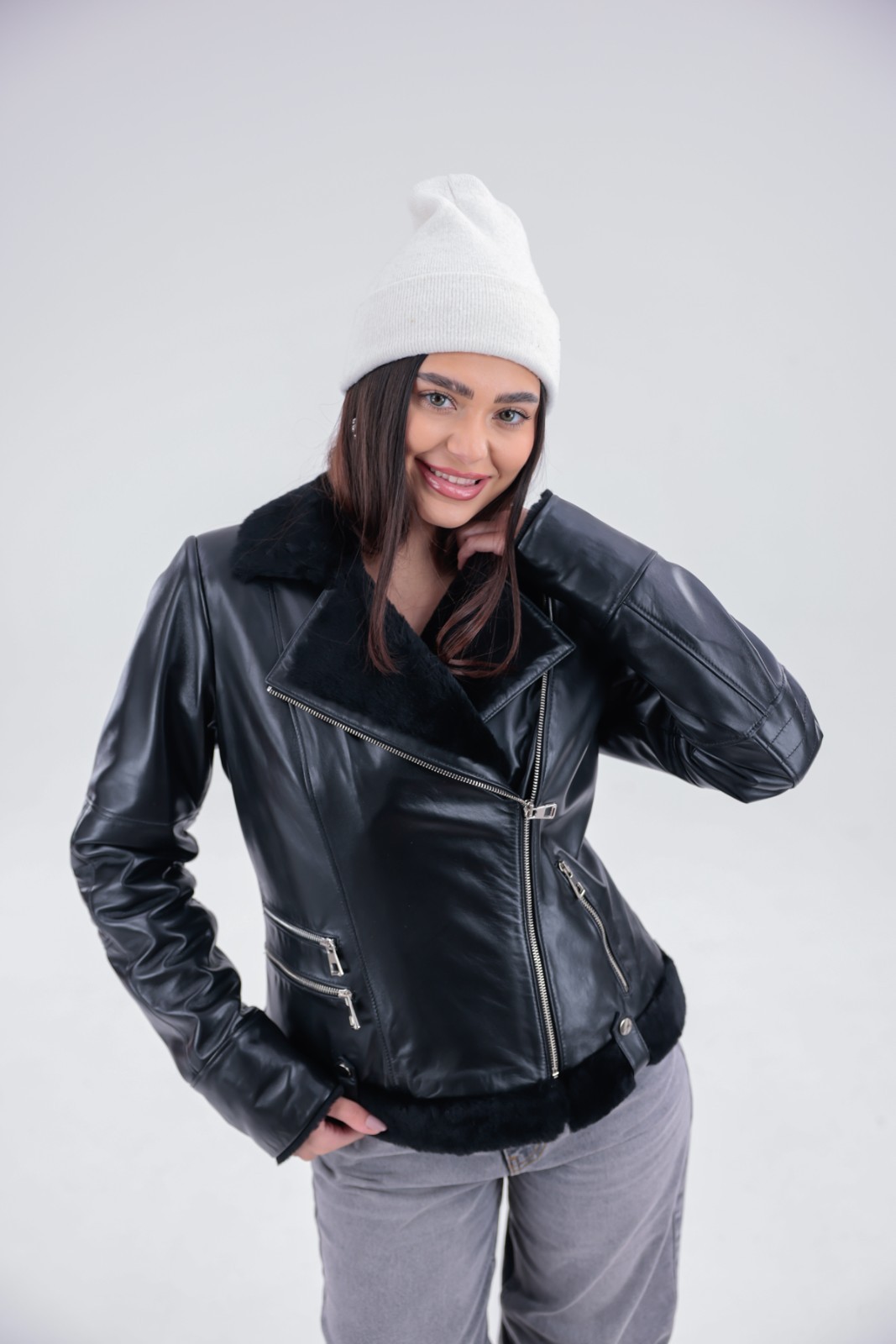 Women’s Black Leather Jacket Faux Fur Collar Zip Pockets 60 cm 24″