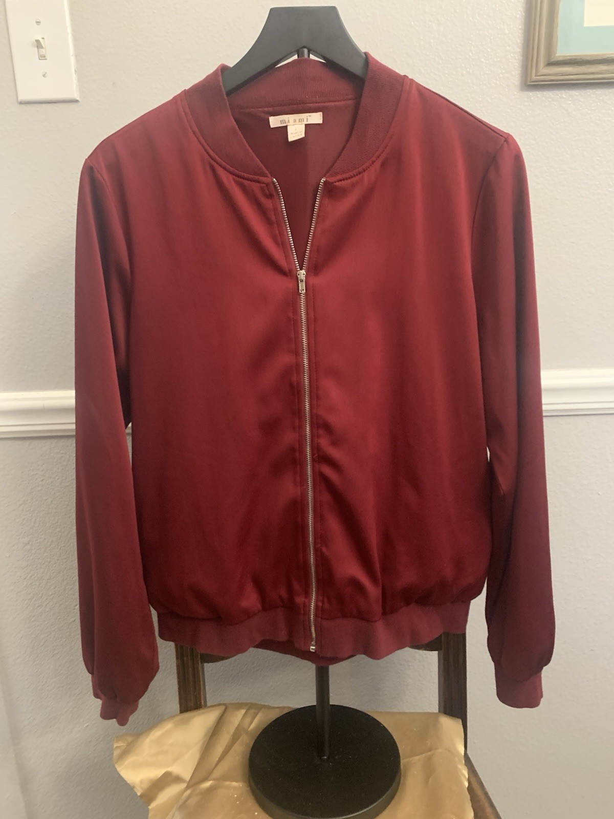 Miami Burgandy Large Zip Jacket W/ Pockets. 100%Polyester 100% Cotton LiningEUC