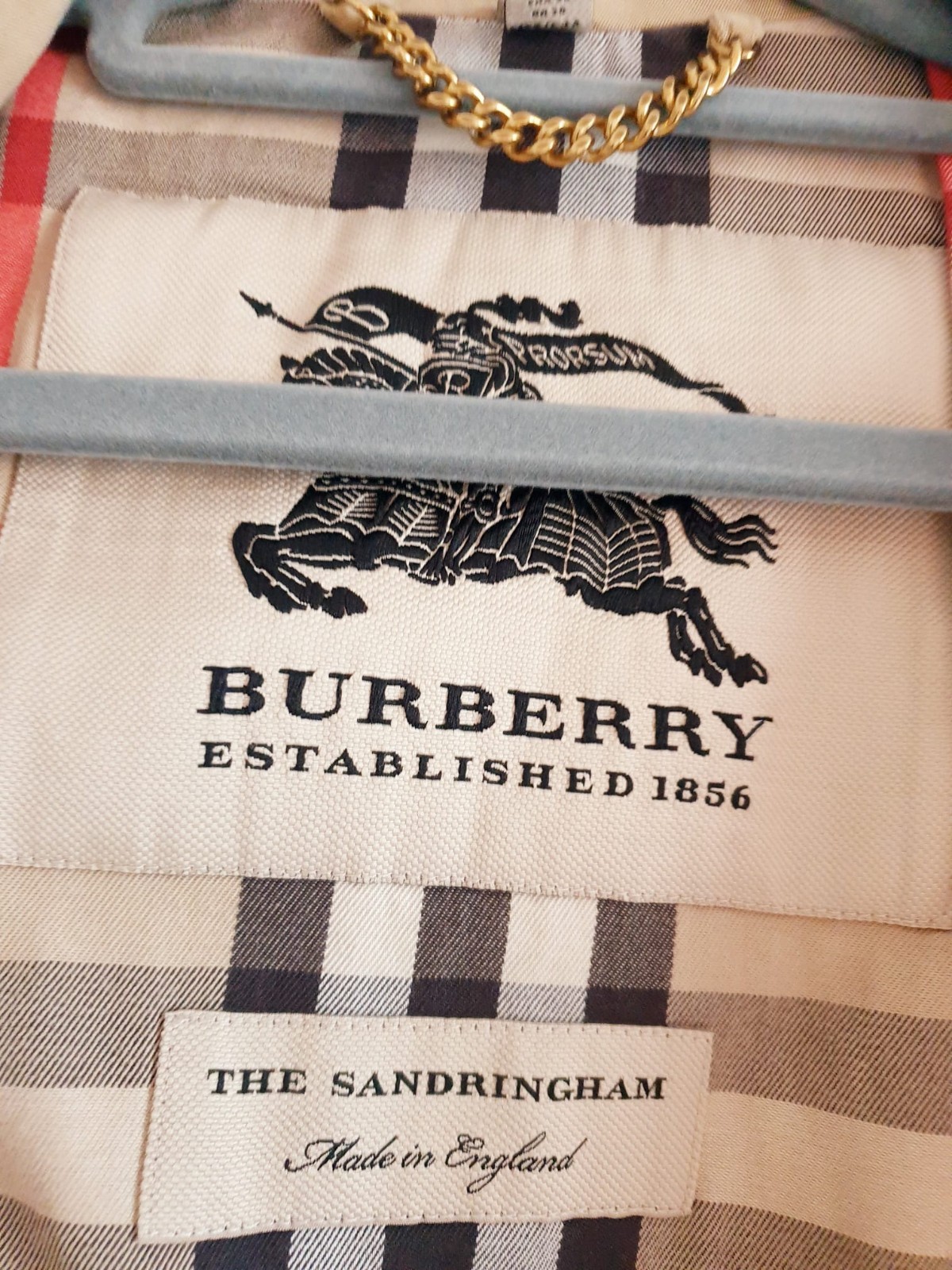 Burberry Sandringham Medium Trench Coat in Honey Beige Color UK 8 US 6 £1890