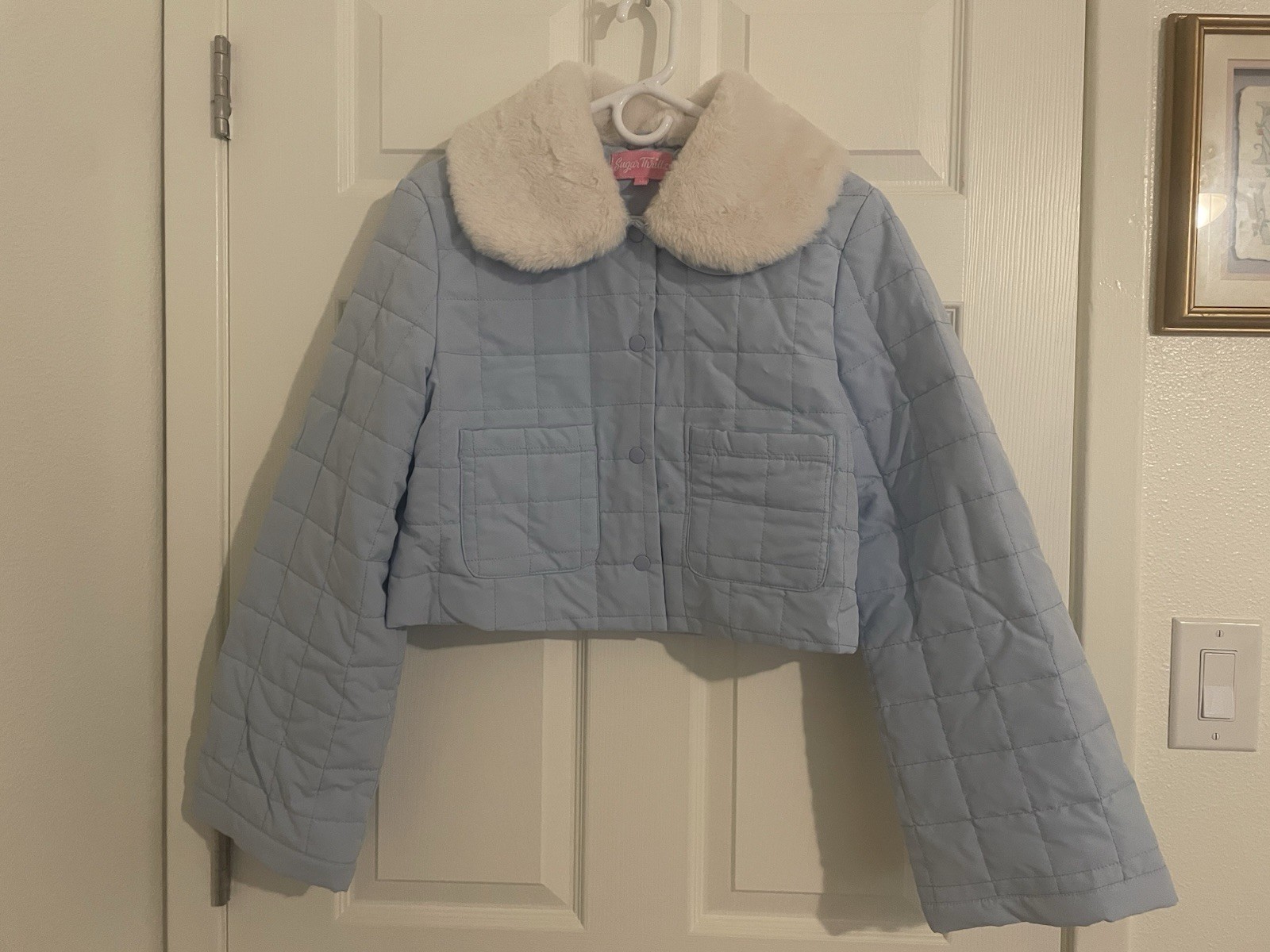 Dolls Kill Sugar Thrillz Light Blue Cropped QUILTED JACKET Size Medium NWT