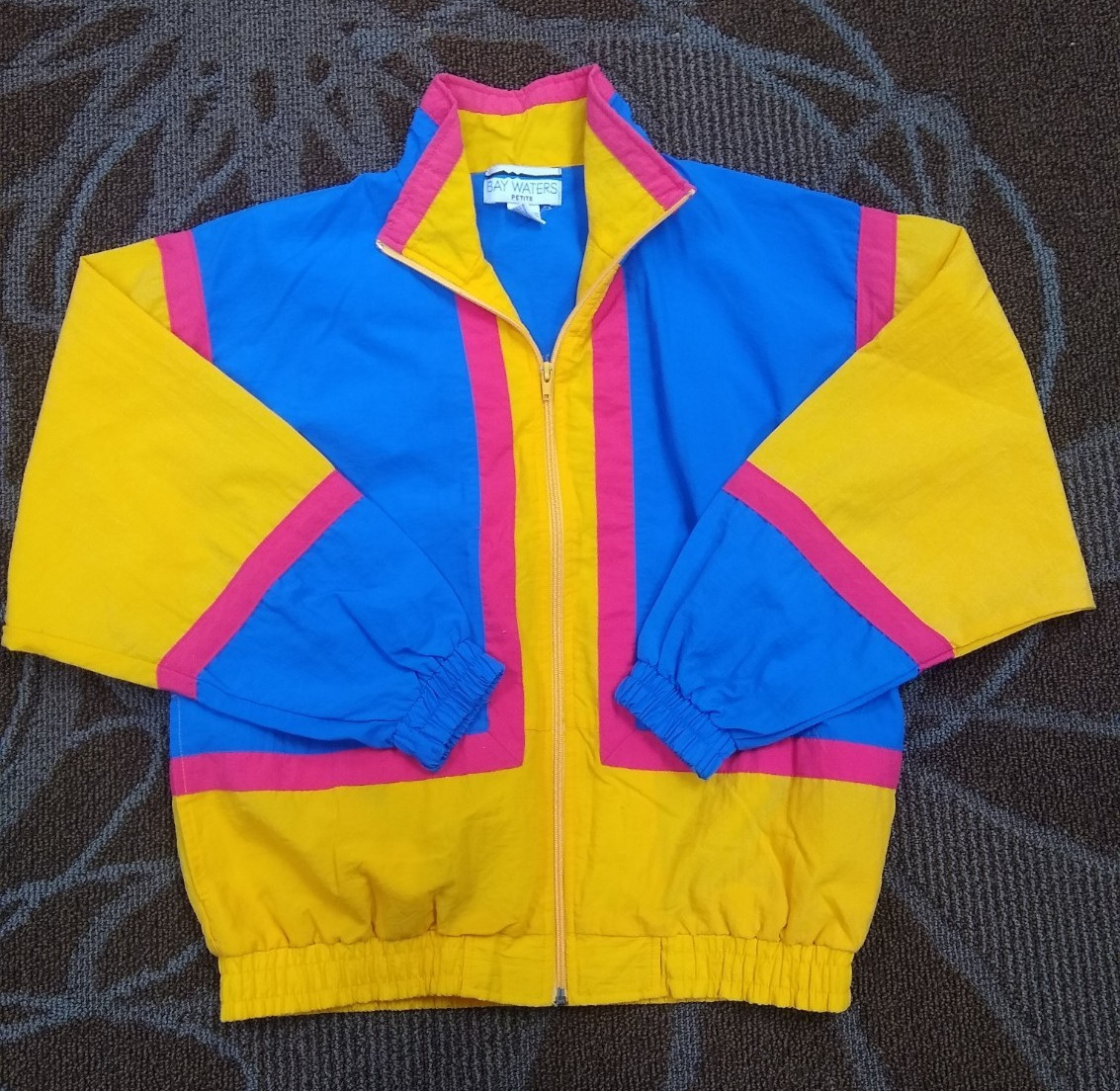 Vintage Bay Waters Petite Colorblock Windbreaker Women’s Size Small 100% Nylon