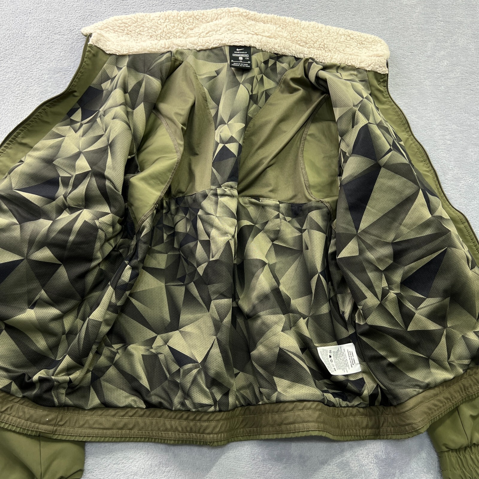 Nike Shield Bomber Jacket Womens XL Standard Fit Olive Green CK5858 222 Outdoors