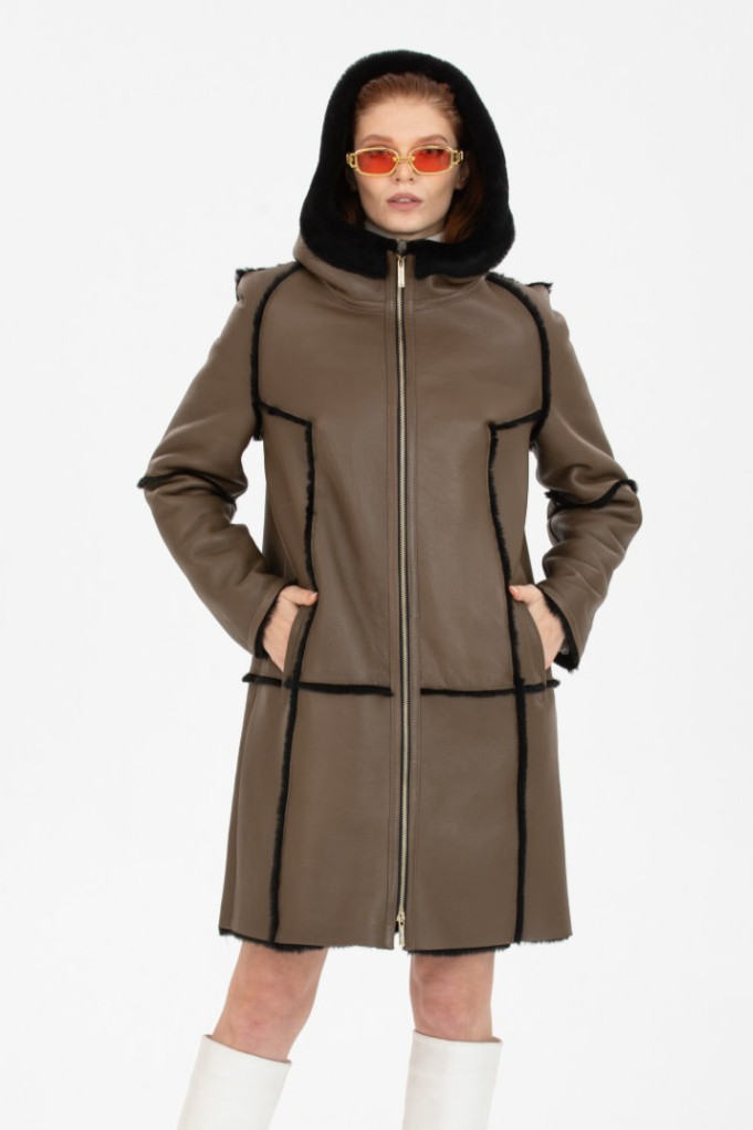 Women’s Brown Shearling Coat Hooded Fur Trim Zip Pockets 90 cm 35″