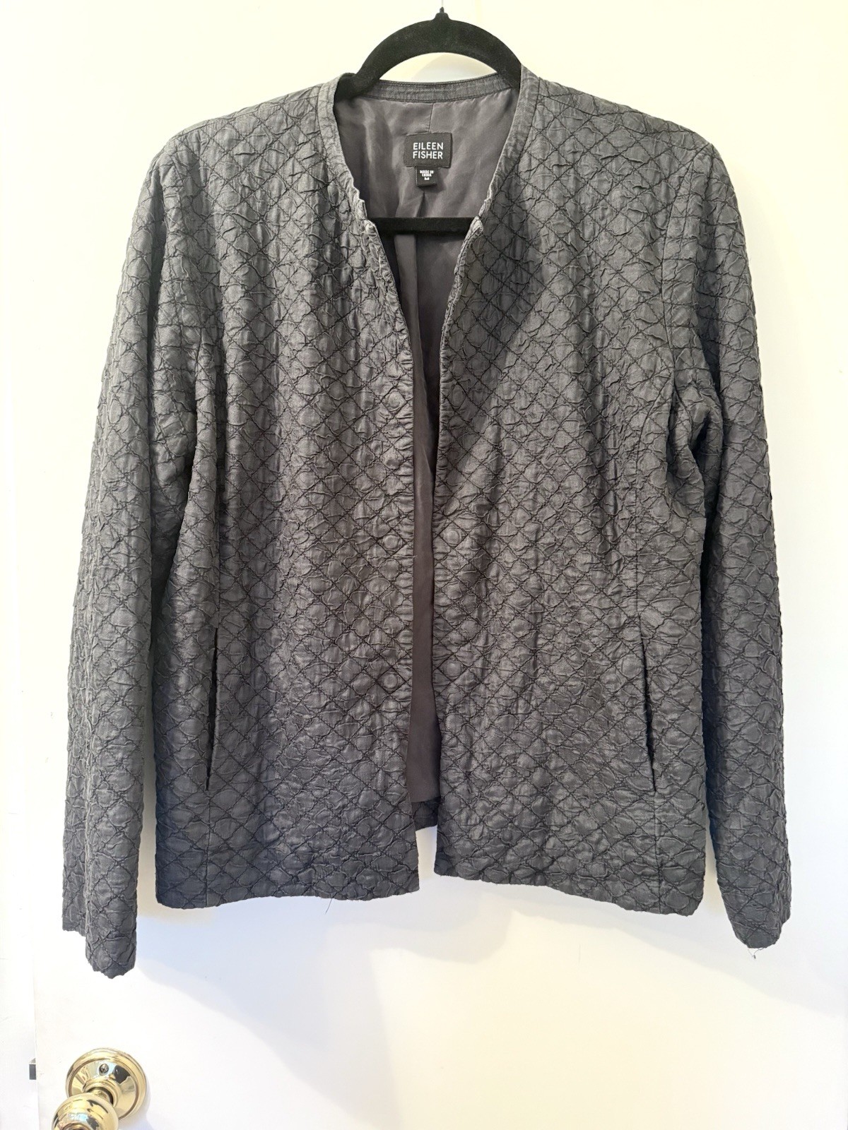 Eileen Fisher Black Quilted Silk Cardigan Jacket Size M Pockets Magnetic Closure
