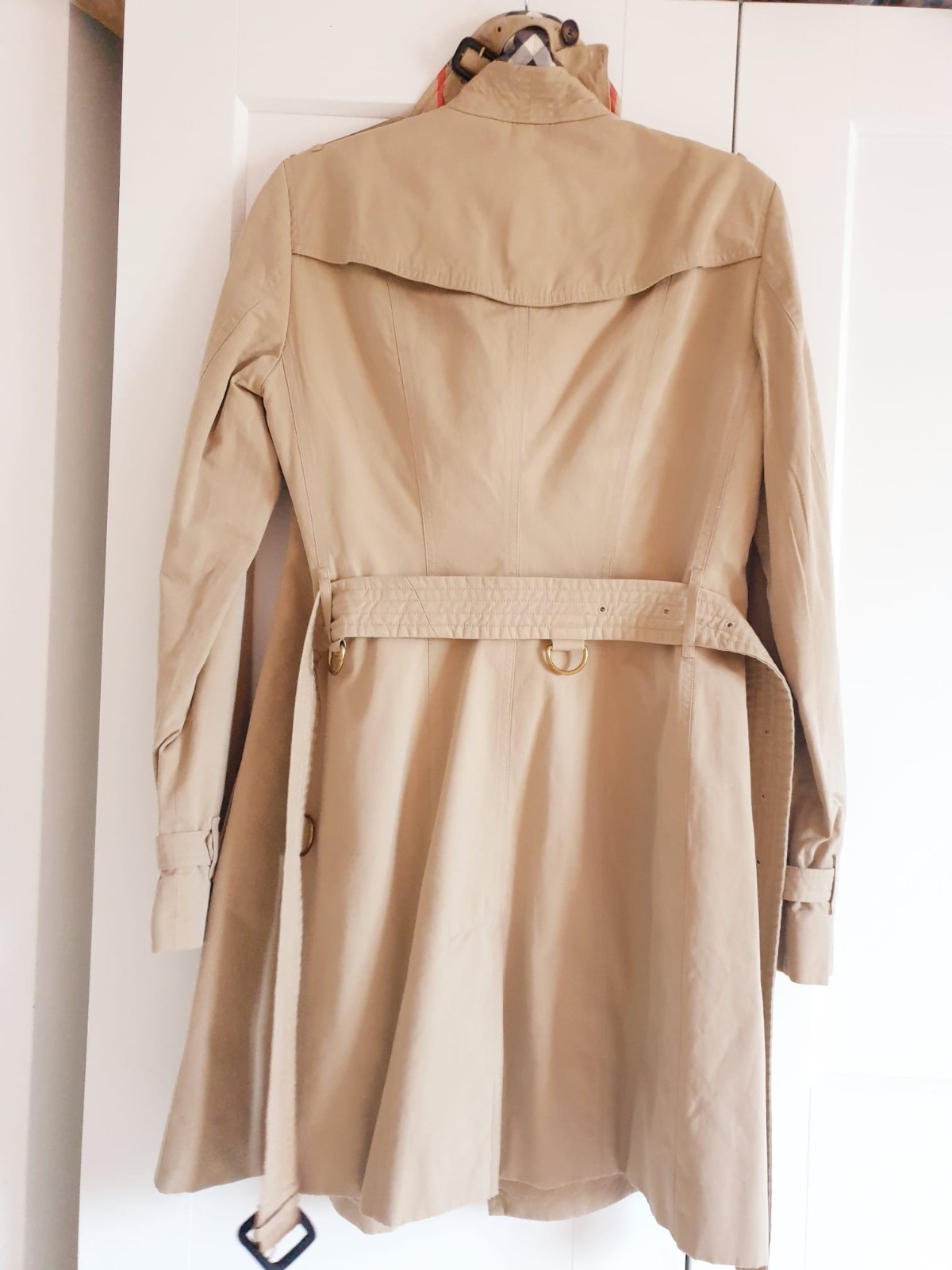 Burberry Sandringham Medium Trench Coat in Honey Beige Color UK 8 US 6 £1890