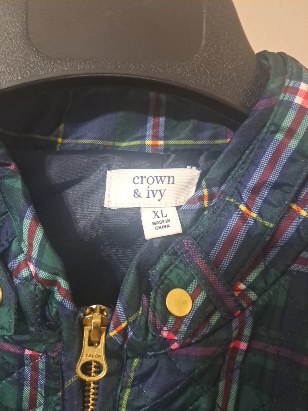 Women Crown & Ivy XL blue Green Pink Plaid Vest