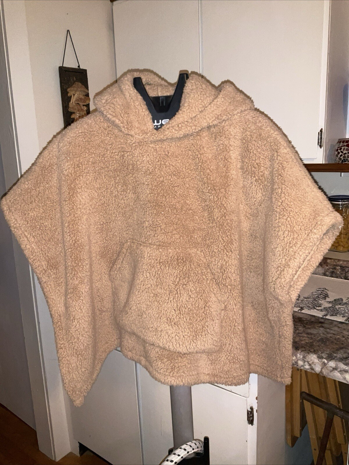 Jenni Poncho Faux Fur Pull Over With Large Kangaroo Pocket Size O/S NWT $78.50